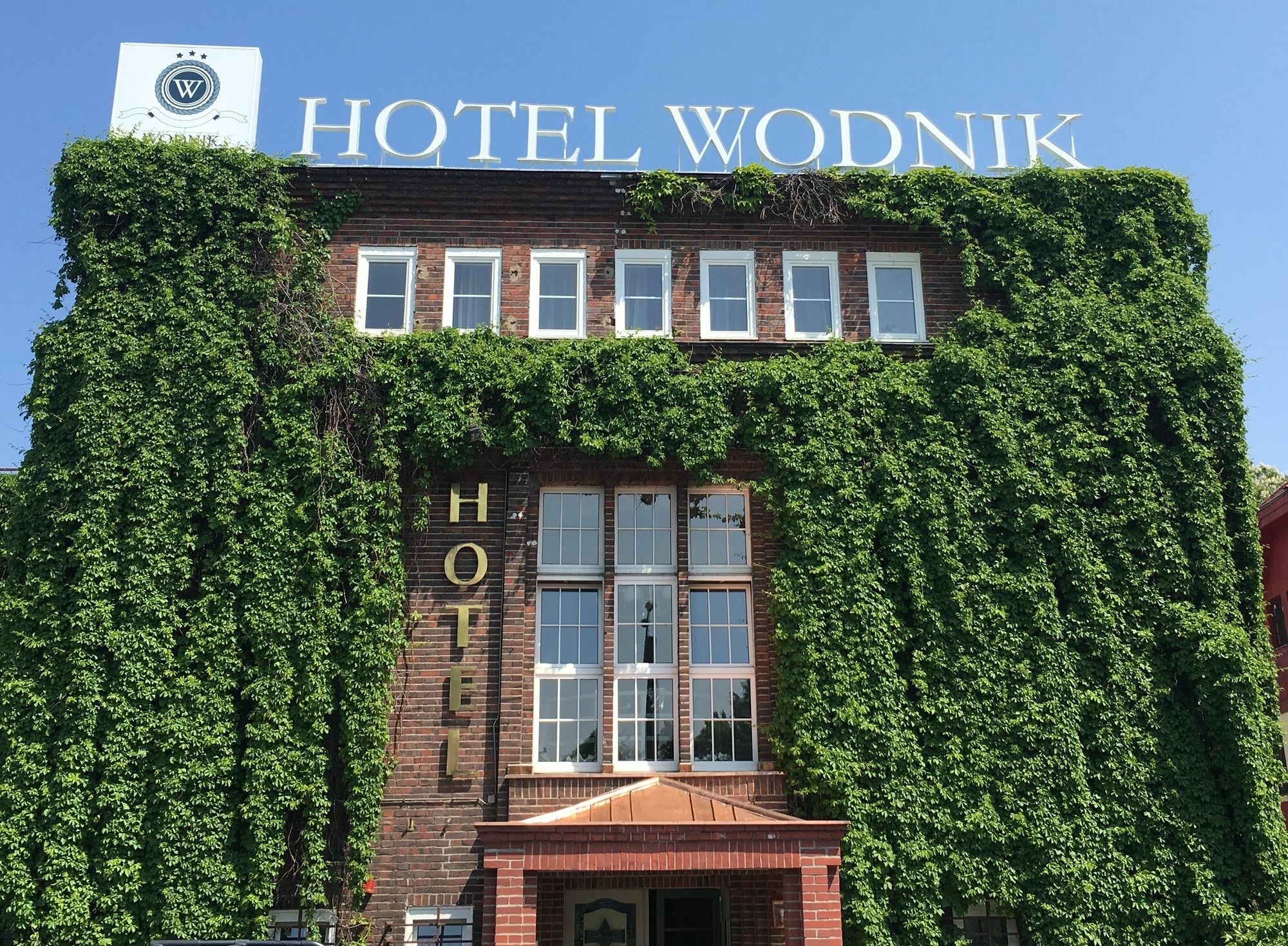Hotel Wodnik Wroclaw Exterior photo